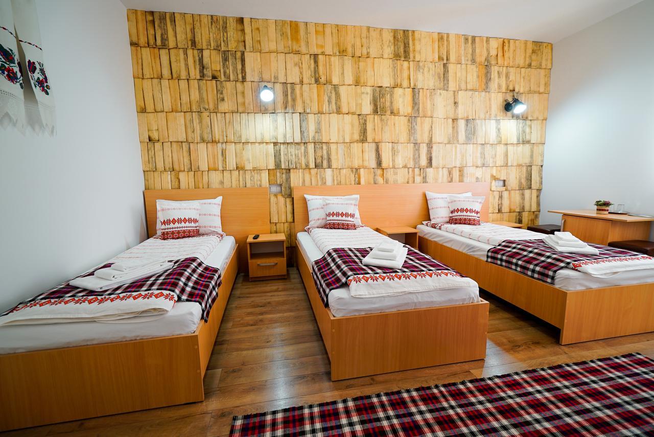 Casa Ralucai Hotel Moisei Buitenkant foto