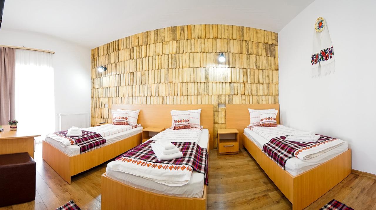 Casa Ralucai Hotel Moisei Buitenkant foto