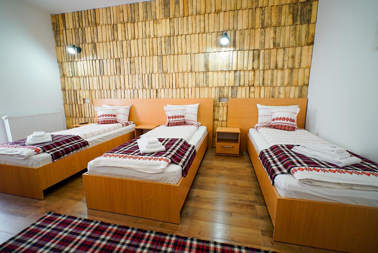 Casa Ralucai Hotel Moisei Buitenkant foto