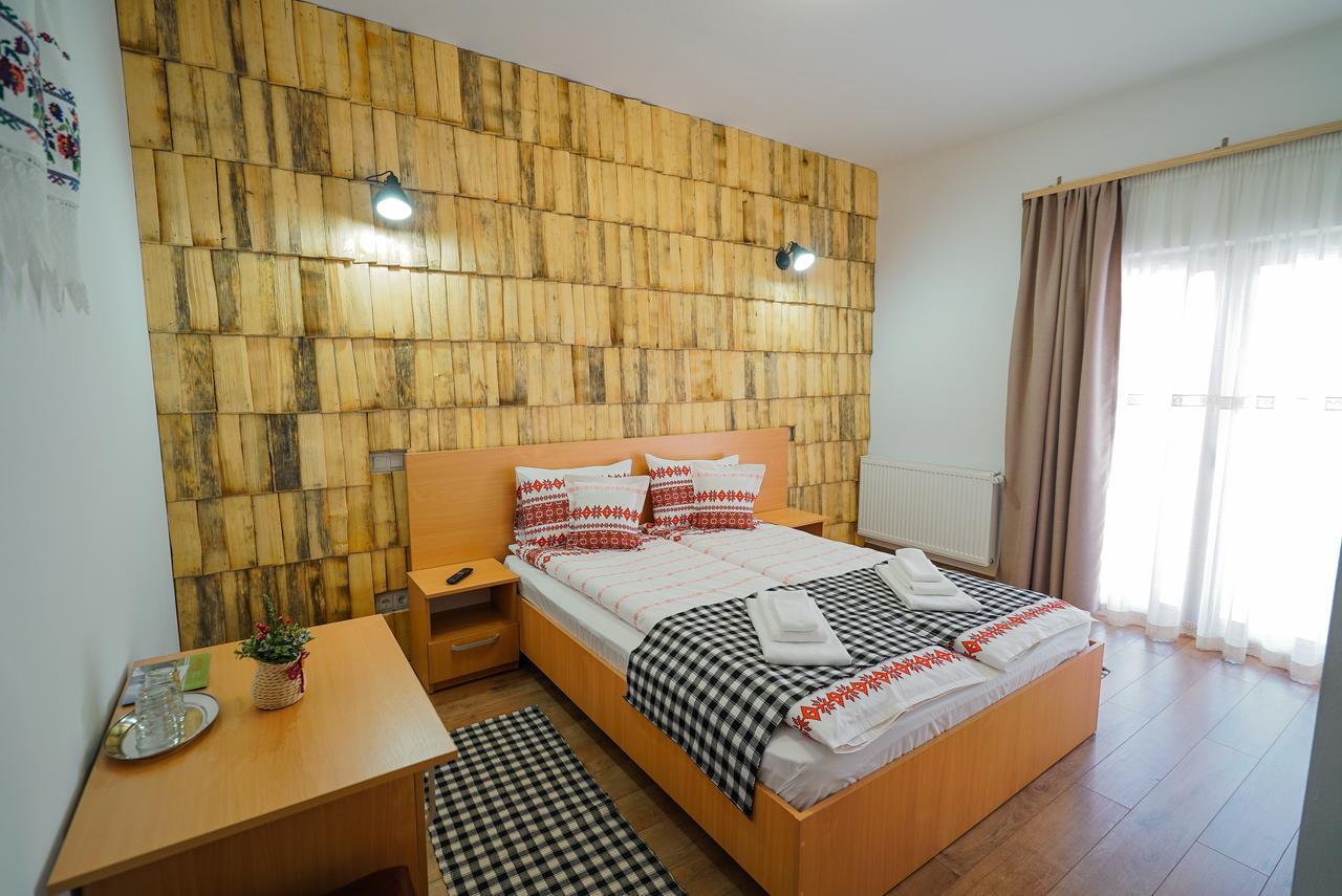 Casa Ralucai Hotel Moisei Buitenkant foto
