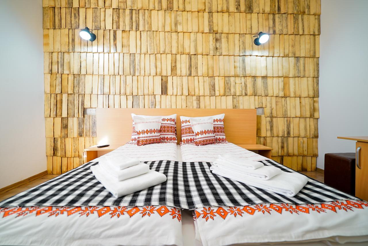 Casa Ralucai Hotel Moisei Buitenkant foto