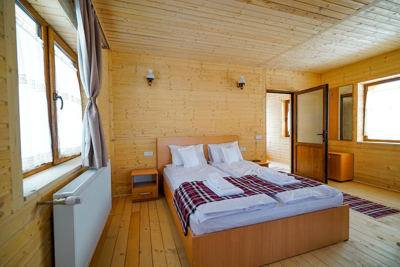 Casa Ralucai Hotel Moisei Buitenkant foto