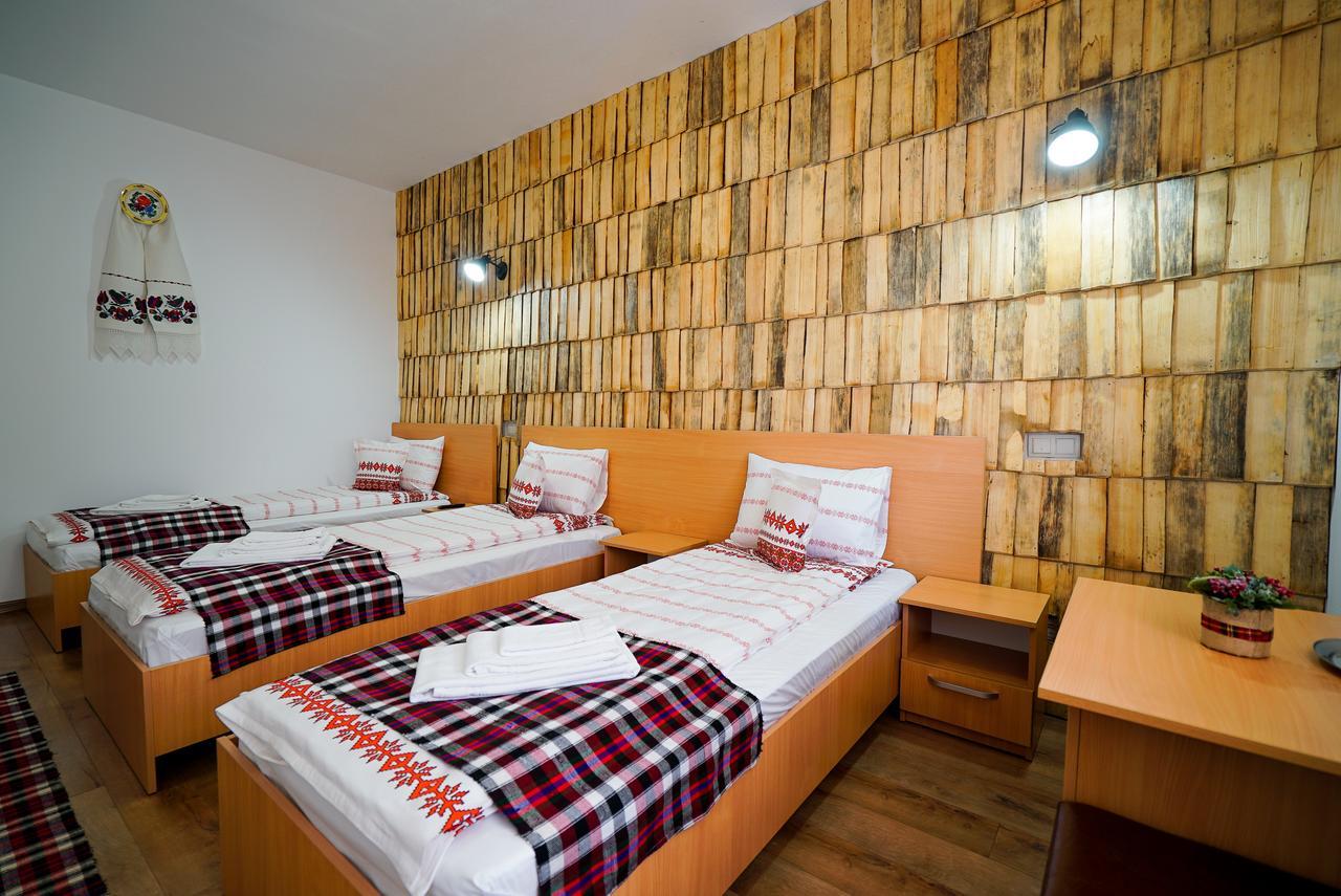 Casa Ralucai Hotel Moisei Buitenkant foto